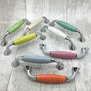 G Decor Crackle Ceramic Door Handles Cupboard Pulls Handles