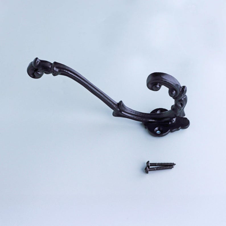 G Decor Heavy-Duty Traditional Black Cast Iron Coat Hooks image 7