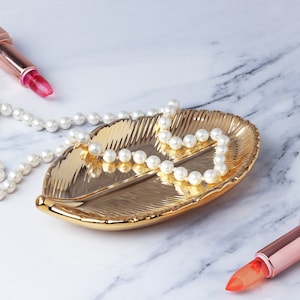 G Decor Metallic Shiny Ornate Nature Leaf Textured Jewellery Tray