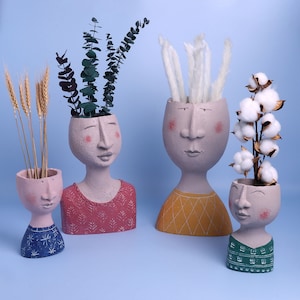 G Decor Resin Characteristic Human Family Faces Flower Plant Pot Planter Or Home Decoration Vase