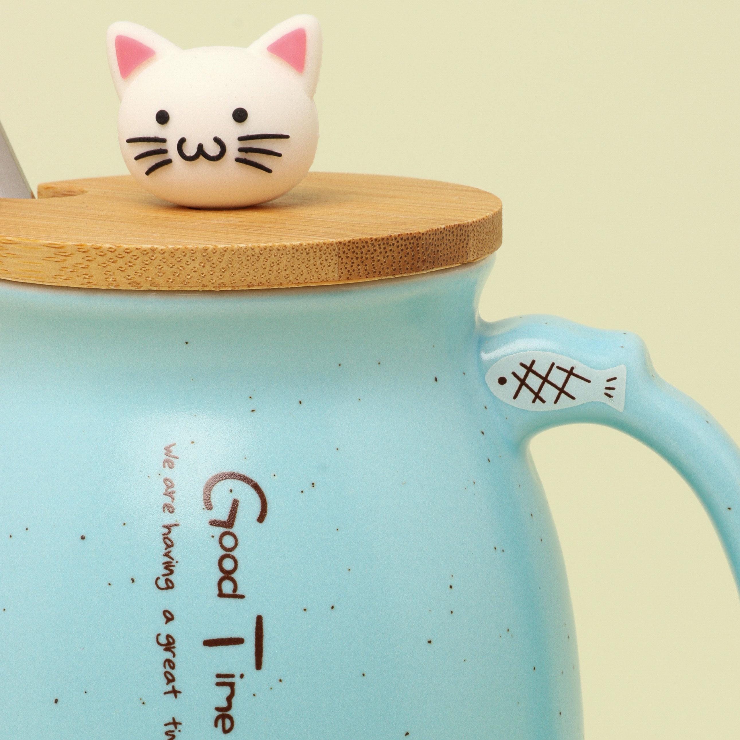 Tazza di gatto carino in ceraica con coperchio e cucchiaio in legno