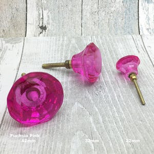 Tiradores de puerta de armario y cajones de cristal facetado de colores imagen 8