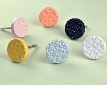Puxador de porta de cerâmica pintado à mão G Decor Dibut na coleção Pastel