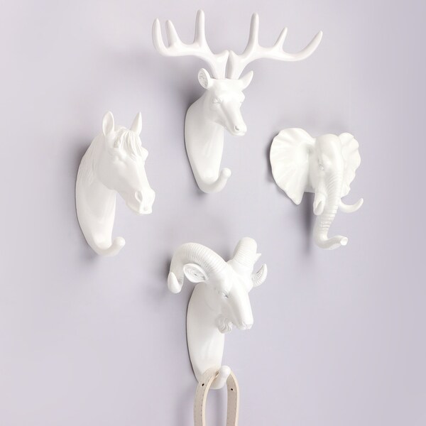 G Decor Ornamental White Animal Heads Wildlife Solid Resin Wall Organizer Coat Hook