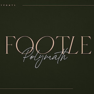 Może przedstawiać: Grafika przedstawiająca duet czcionek o nazwie "Footle Polymath". Czcionka to czcionka szeryfowa o nowoczesnym, minimalistycznym stylu. Tekst jest w jasnoróżowym kolorze na ciemnozielonym tle.