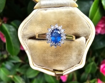 Vintage 9ct Gold Sapphire and Diamond Ring Sparkling Diamond Halo Vivid Royal Blue Sapphire Multi Stone Cluster Ring UK Size O 1/2 or US 7.5