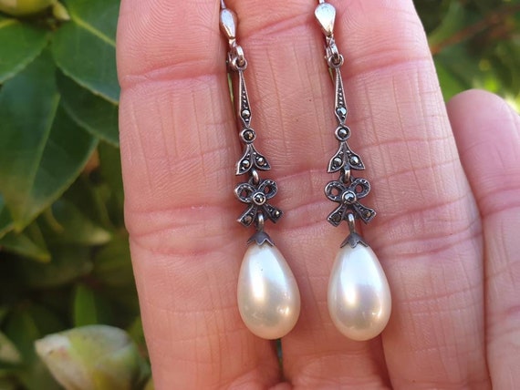 Art deco Silver Faux Pearl Drop Earrings