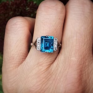 Art Deco 18ct White Gold Blue Zircon and Diamond Ring size L 1/2