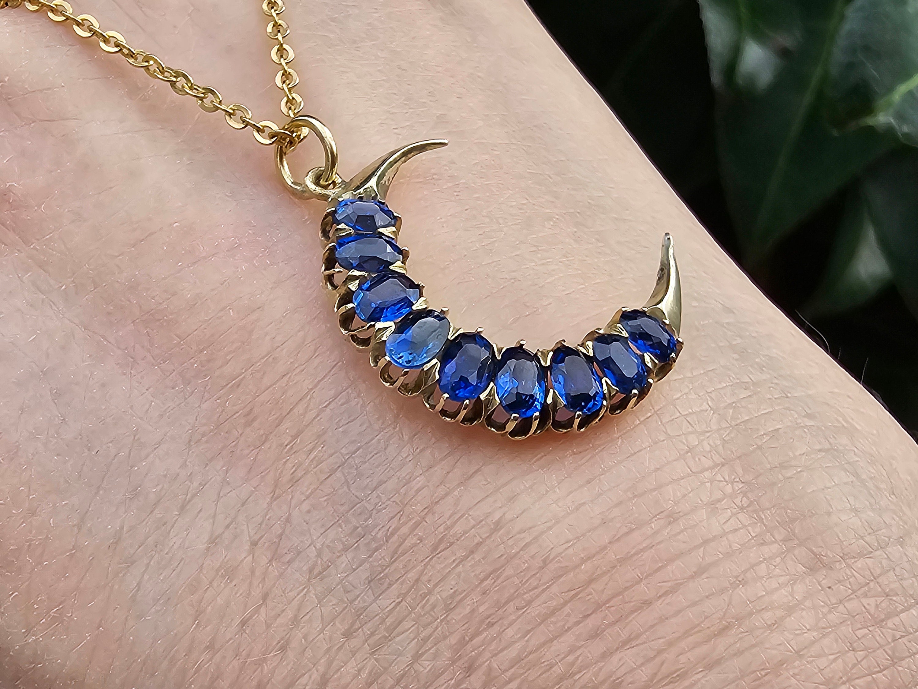 Antique 9ct Gold Sapphire Crescent Moon Pendant Rich Blue
