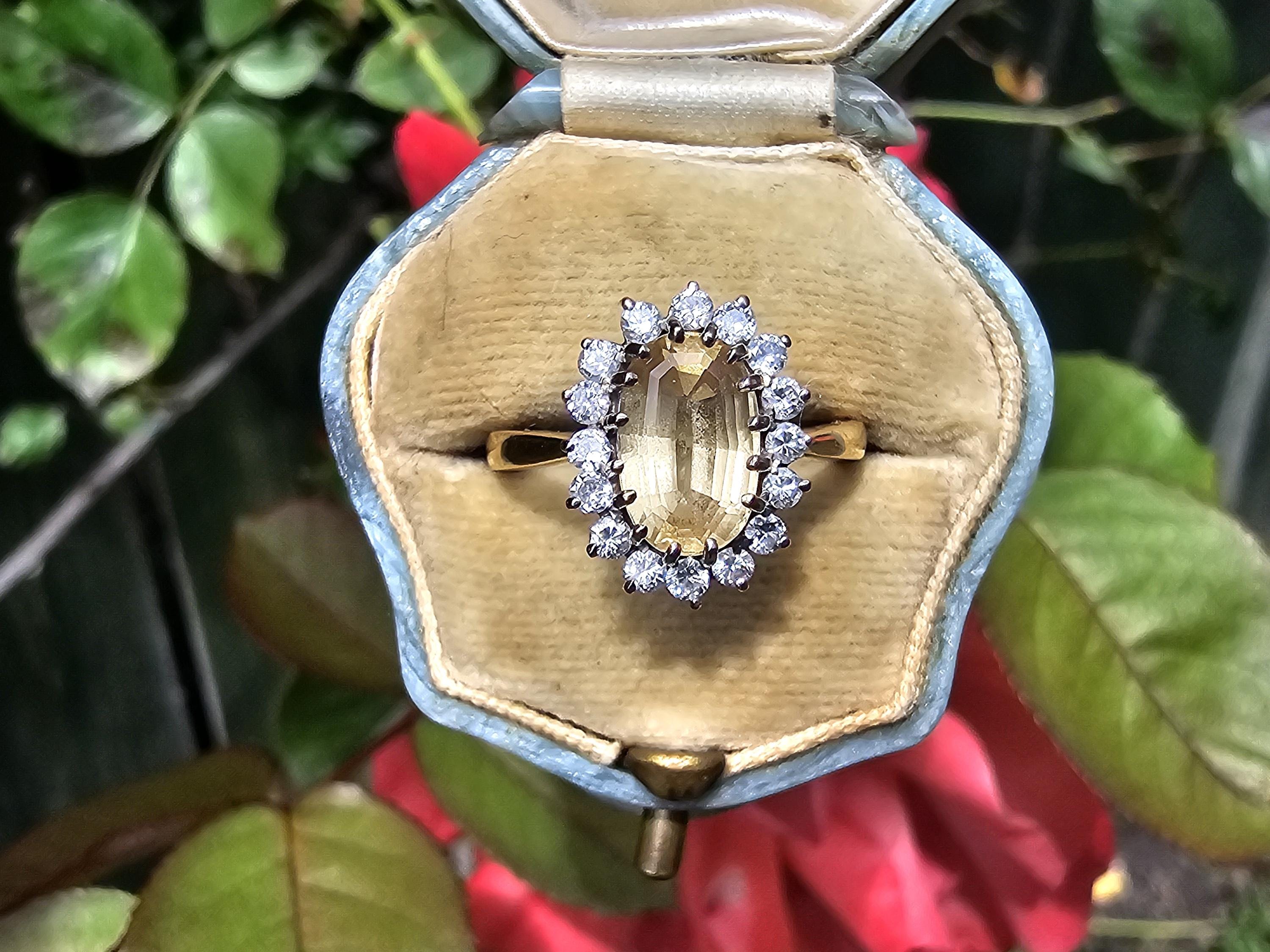 Vintage 18ct Gold Yellow Topaz Diamond Ring: 1976 Birmingham Hallmark, Size L 1/2 (US 6)