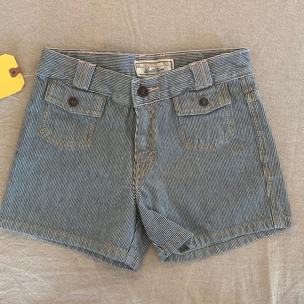 Levi Strauss Signature Girls Railroad Stripe Denim Shorts, Size 10