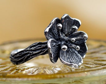 NOVICA Anillo Artesanal Hecho A Mano Con Flores