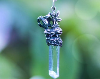 Silver pendant, fairy tale frog, fantasy pendant with raw quartz, elf pendant