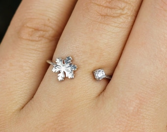 Cubic Zirconia Snowflake Ring, Adjustable Ring, Silver Women's Ring, Christmas Jewelry, Snowflake Jewelry, Minimalist Jewelry