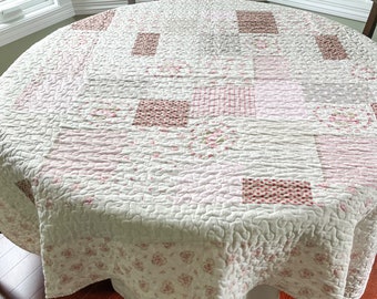 Beautiful Vintage French Square Carré Boutis Quilt, Provençal Pink and White Polyester and Cotton Quilt, Found in Provence