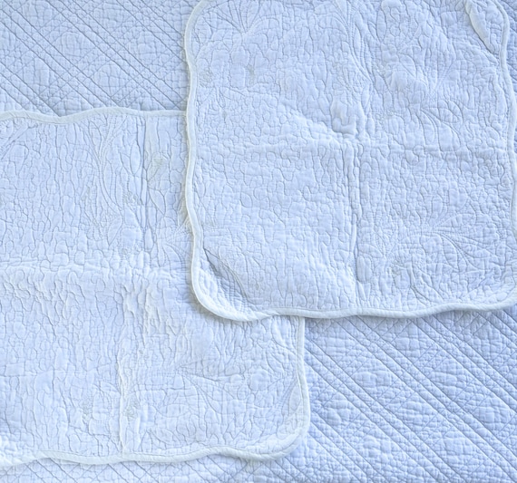 Beautiful French White Quilted Cotton Square Throw Pillow Covers, 2, Provençal Pillow Covers, Scalloped Edges, 16 X 16in, Found in Provence