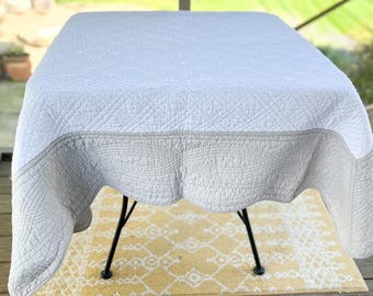 Beautiful French White and Gray Square Throw Quilt, Boutis Carre, Provençal Quilt, 100% cotton, approx 57 x 58 inches, Found in Provence