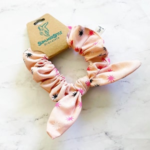 Atomic Stars Scrunchie, Scrunched Bow Hair Tie, Hair Accessories, Retro Gift, SummerStyle Bracelets