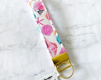 Watercolor Seashell Key Fob Wristlet, 6.5in Wristlet Lanyard, Keychain Wristlet, Handmade Lanyard, SummerStyle Bracelets
