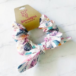 Watercolor Seashell Bow Scrunchie, Scrunched Bow Hair Tie, Seashell Gift, Hair Accessories, SummerStyle Bracelets