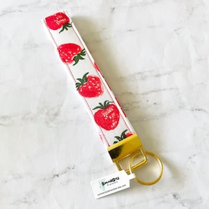 Painted Strawberry Key Fob Wristlet, 6.5in Wristlet Lanyard, Keychain Wristlet, Handmade Lanyard, SummerStyle Bracelets
