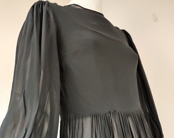 1970er Jahre Chiffon Schwarzes Kleid