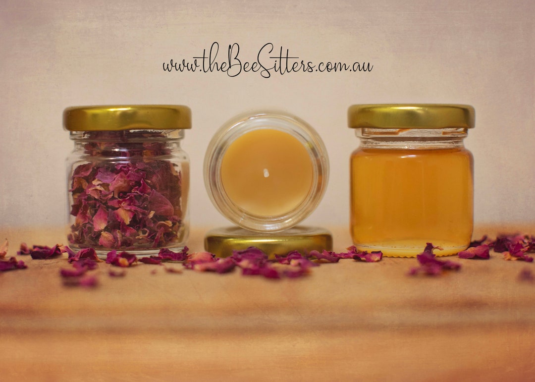 30g & 50g Filled Round Glass Jars Honey, Petals, Beeswax Candle