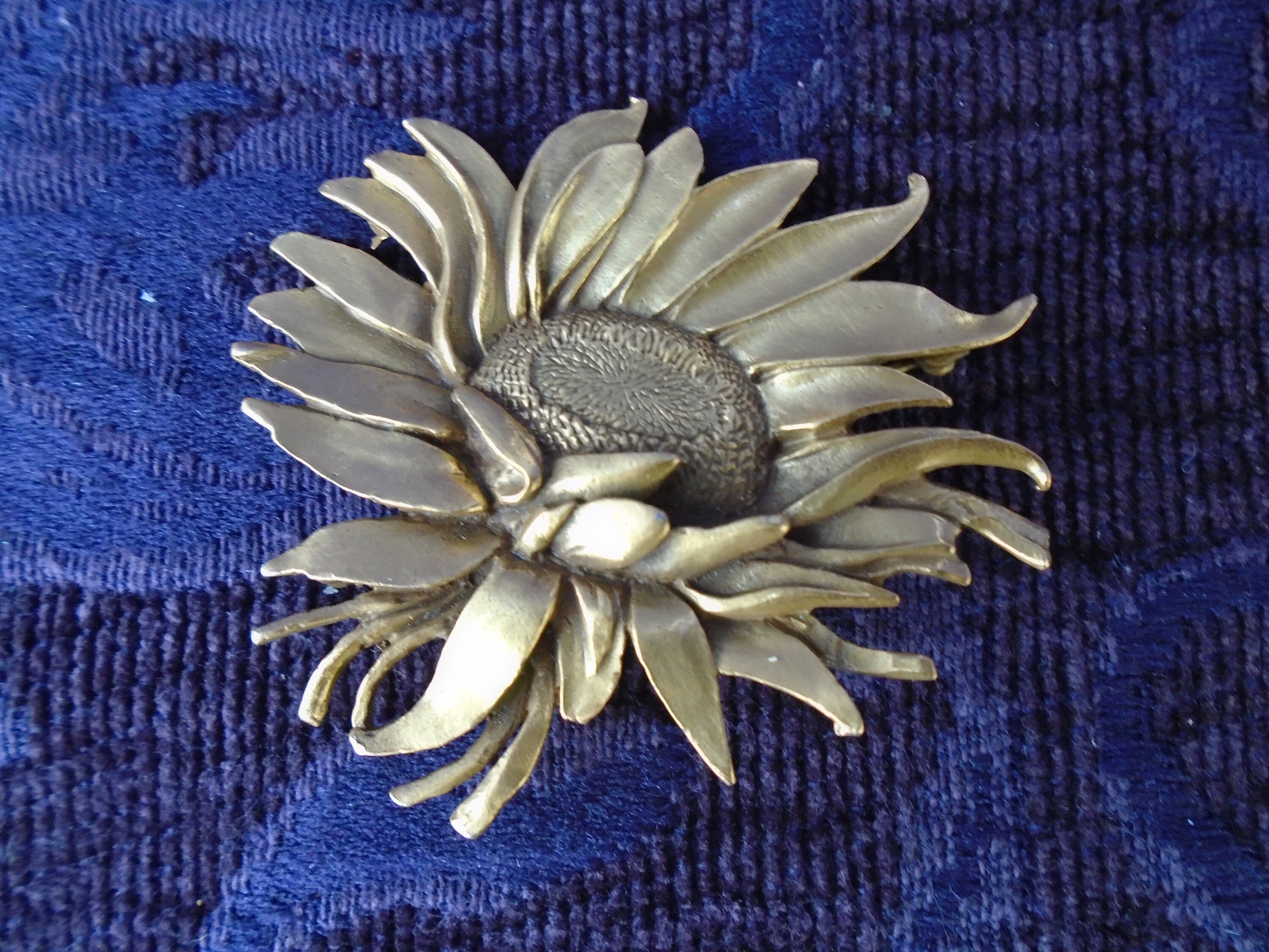 Vintage ALVA Gold Daisy or Sunflower Brooch/PinMuseum Replica Etsy