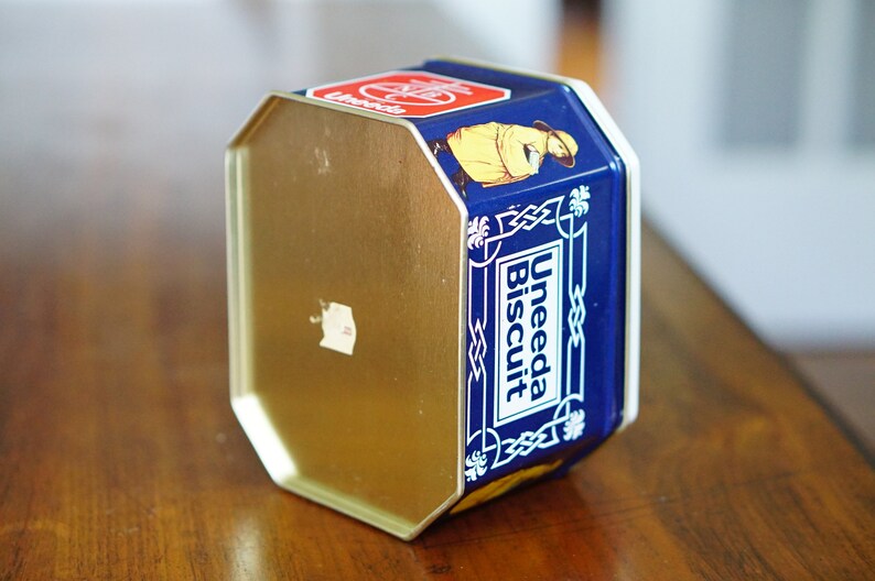 Nabisco Vintage Uneeda Biscuit Kitchen Tin Canister