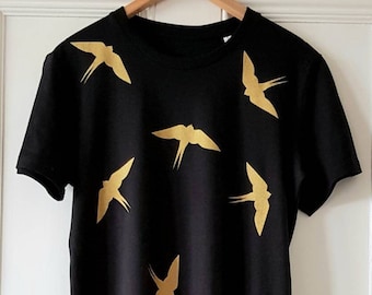 Vestido estilo camiseta con estampado de golondrinas, estampado de pájaros dorados, algodón orgánico