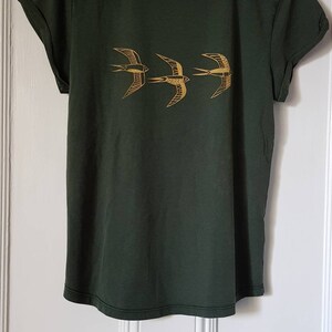 Swallow print t-shirt, womens roll sleeve t-shirt, organic cotton roll sleeve tshirt, bird print tshirt, womens handprinted tshirt, bird top Green & gold