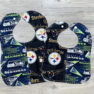 Sports Baby Bibs, Handmade Baby Bibs, Infant Bibs, Toddler Bibs, NFL Baby Bibs, MLB Baby Bibs, Football Fan, Baseball Fan