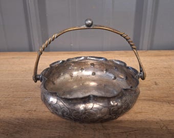 Quadruple Plated Silver Plate Handled Wedding Decor, Mint Dish, Candy, Dish, Jewelry Holder
