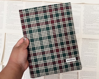 green plaid book sleeve | winter fabrics | bookish things | bookish accessories