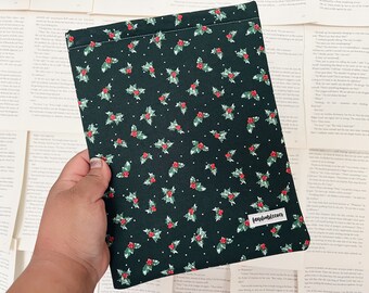 holly book sleeve | winter fabrics | bookish things | bookish accessories