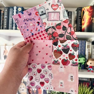 quilted & reversible mug rugs | fabric coasters | candle holders | coasters