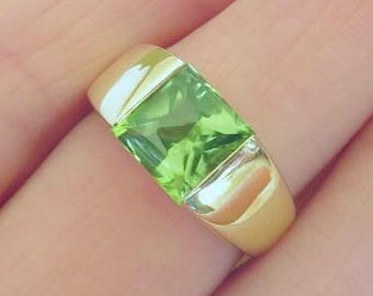 14k Yellow Gold Peridot Ring: Buff Top Square Solitaire