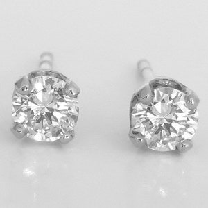 0.31 Carat Round Diamond Stud Earrings: 14k White Gold