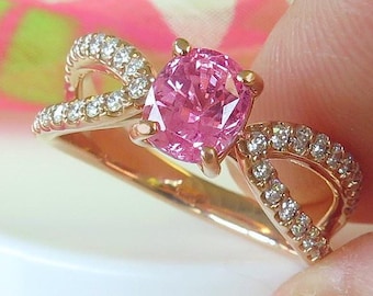 Natural Oval Pink Sapphire Ring: 14k Rose Gold Diamond Split Shank