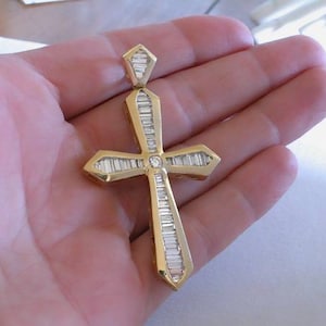 18k Yellow Gold Diamond Cross Pendant: Baguette & Round Cut, 2.65 ctw