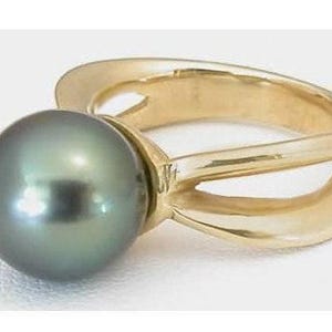 14k Yellow Gold Tahitian Pearl Ring: 10.5mm Cultured Pearl Solitaire image 3