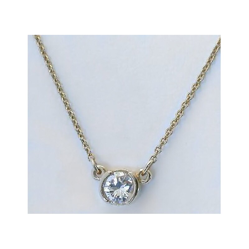 Genuine 0.27 Carat Round Diamond Solitaire Necklace in Solid Genuine 0.27 Carat Round Diamond Solitaire Necklace in Solid