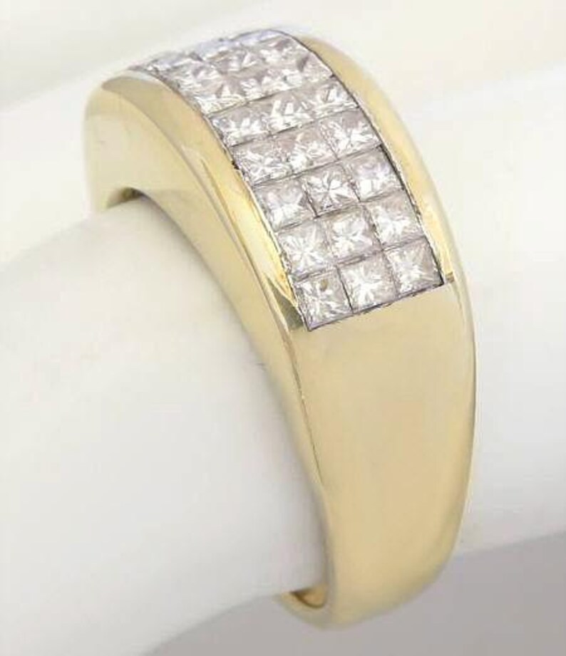 CLEARANCE Invisible Set Princess Cut Diamond Ring 14k Yellow Gold. Reg 6899USD 40% off afbeelding 5