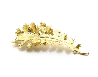 Mullein leaf brooch, bronze brooch, handcrafted jewelry, nature-inspired brooch, botanical jewelry, special jewelry gift