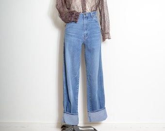 high waisted Normandee Rose jeans with straight leg / vintage 80s jeans / 26" waist