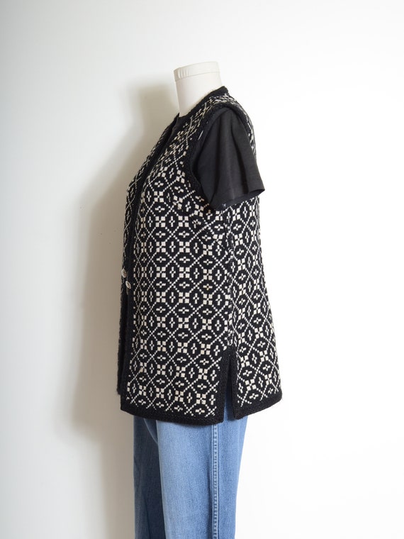 reversible B+W woven Welsh tapestry vest / vintag… - image 3