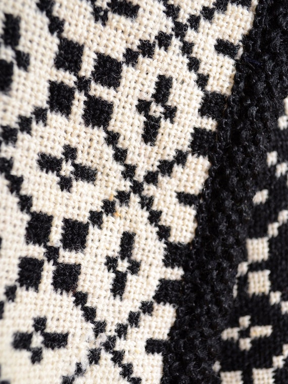 reversible B+W woven Welsh tapestry vest / vintag… - image 8