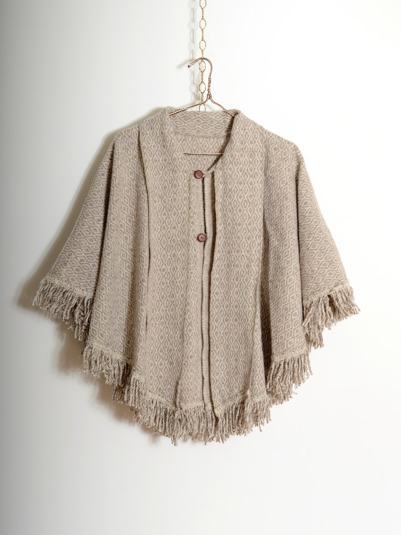 cropped wool diamond weave poncho with neck tie / 70s vintage poncho image 4