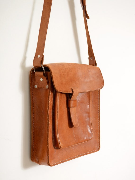 70s tan leather saddle bag