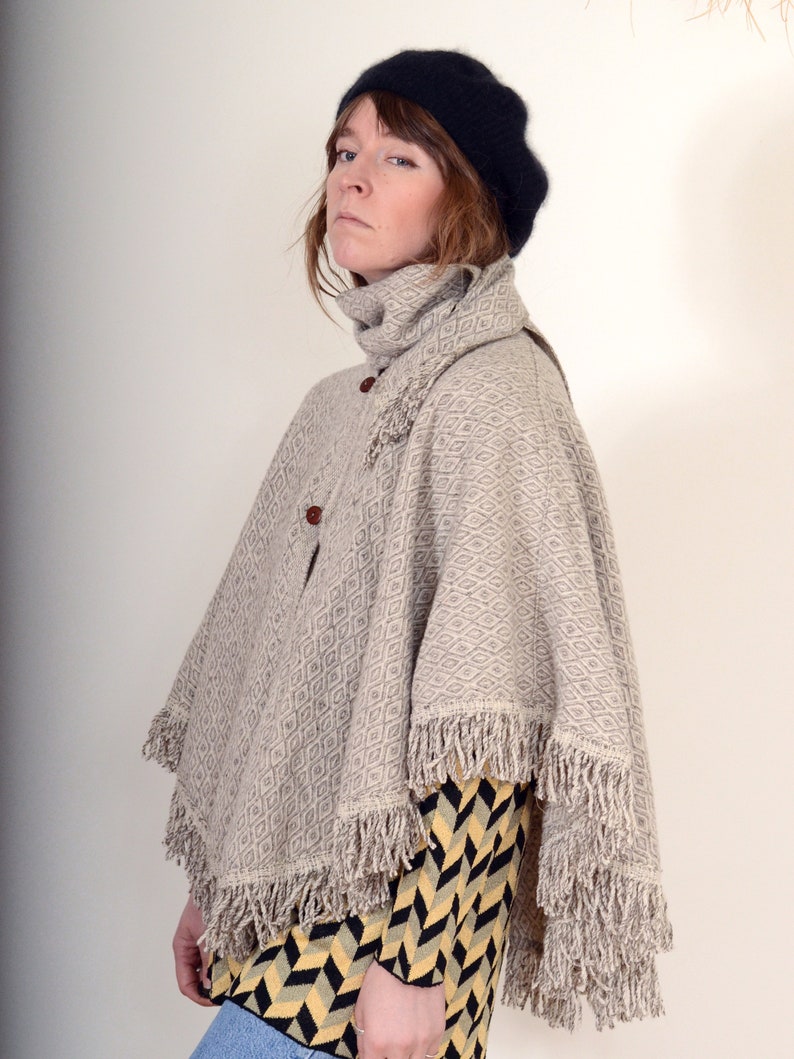 cropped wool diamond weave poncho with neck tie / 70s vintage poncho image 2